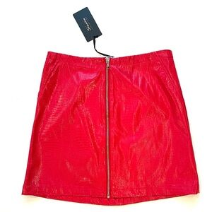 Shinestar Vibrant Red Reptile Embossed Exposed Zipper Pencil Mini Skirt Medium